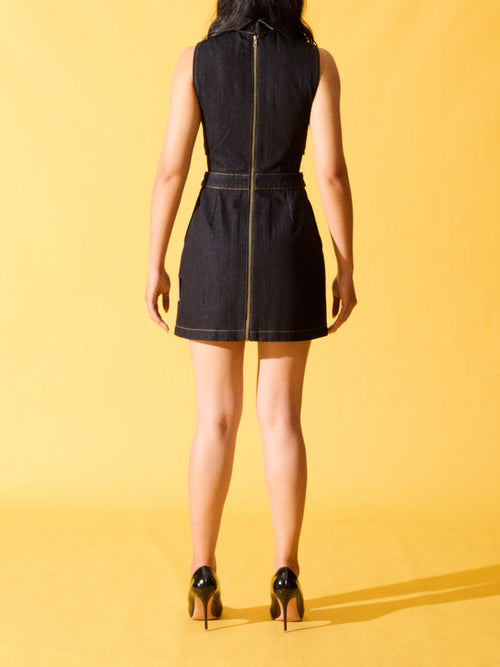THE EM · DRESS